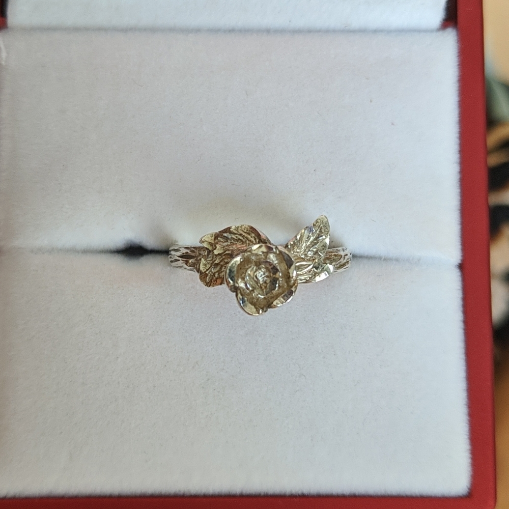 SS Flower 🌹 ring - Picture 4 of 8
